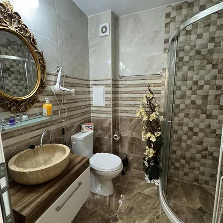 Sweet Homes 2 Sluneční pobřeží